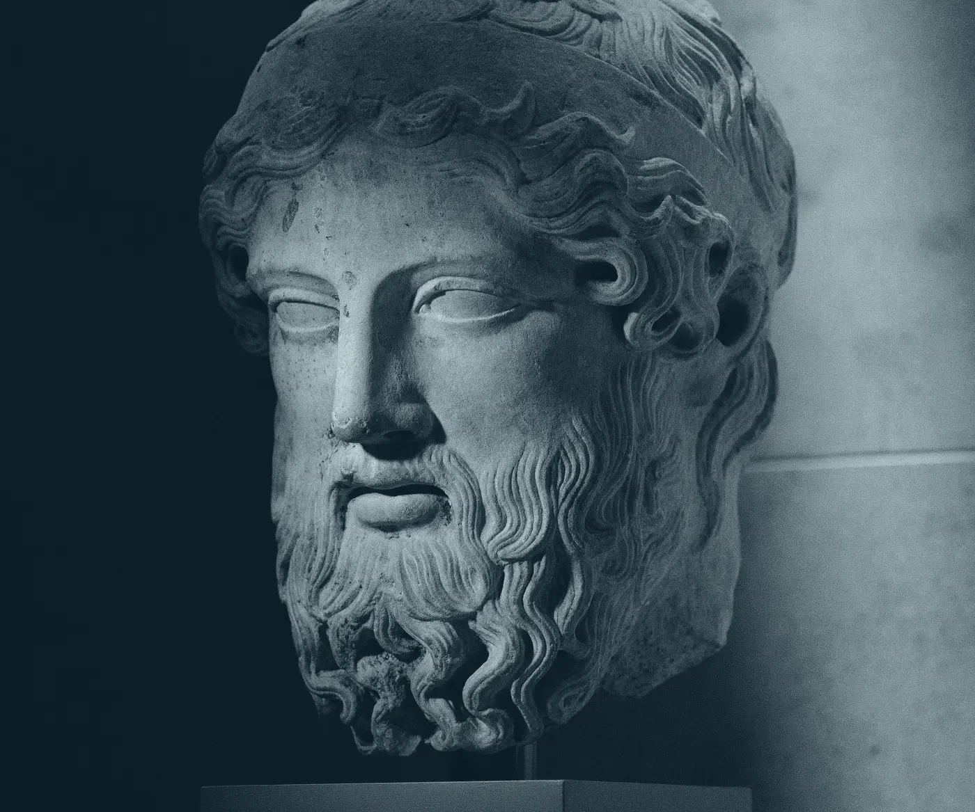 Escultura griega de Hermes, mensajero de los dioses